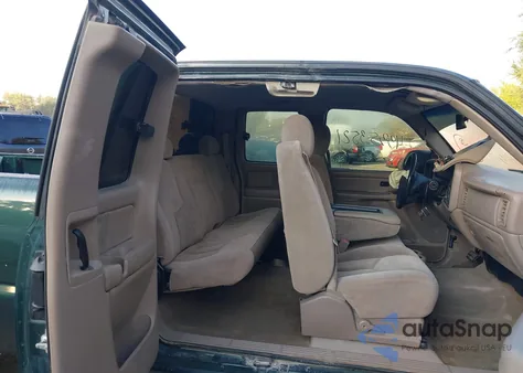 2004 Chevrolet Silverado 1500 Ls from USA, damaged, VIN 2GCEC19T141306893